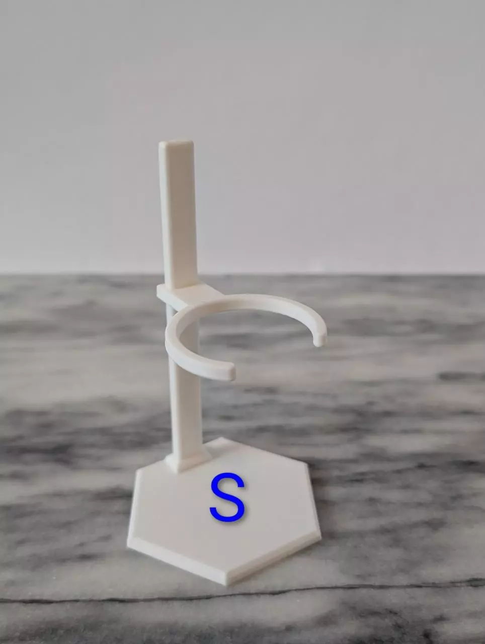 plant/3D Printed Small Doll Stand-0