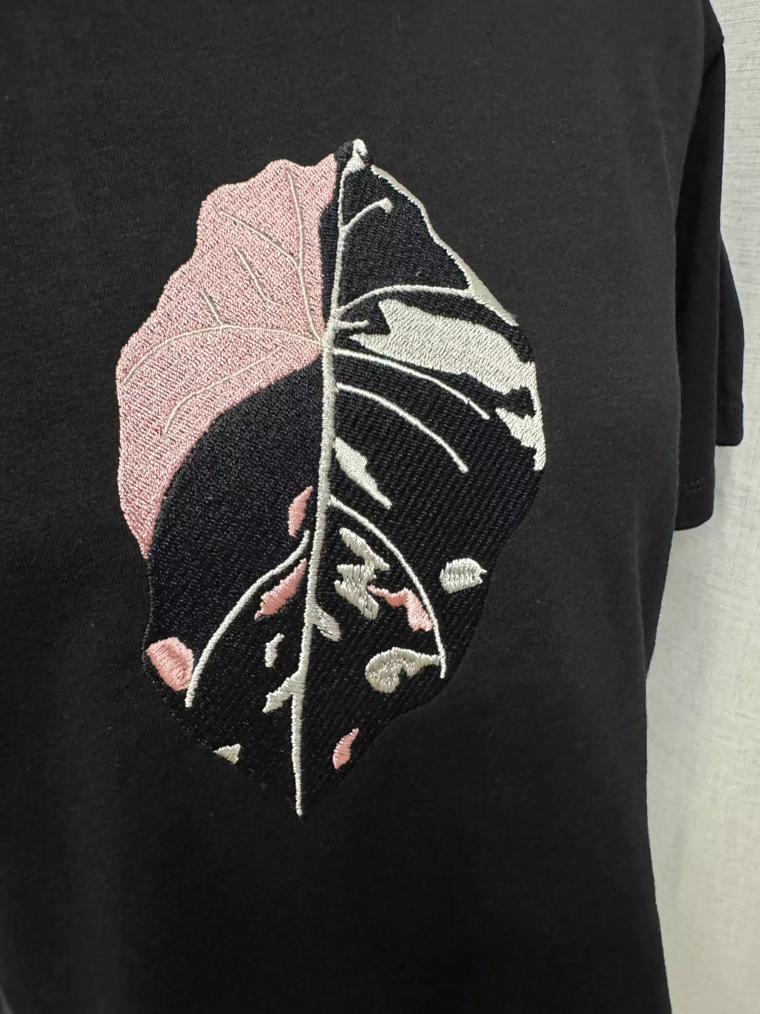 plant/Alocasia Pink Black Velvet - Small- Black - Boxy Shirt-1