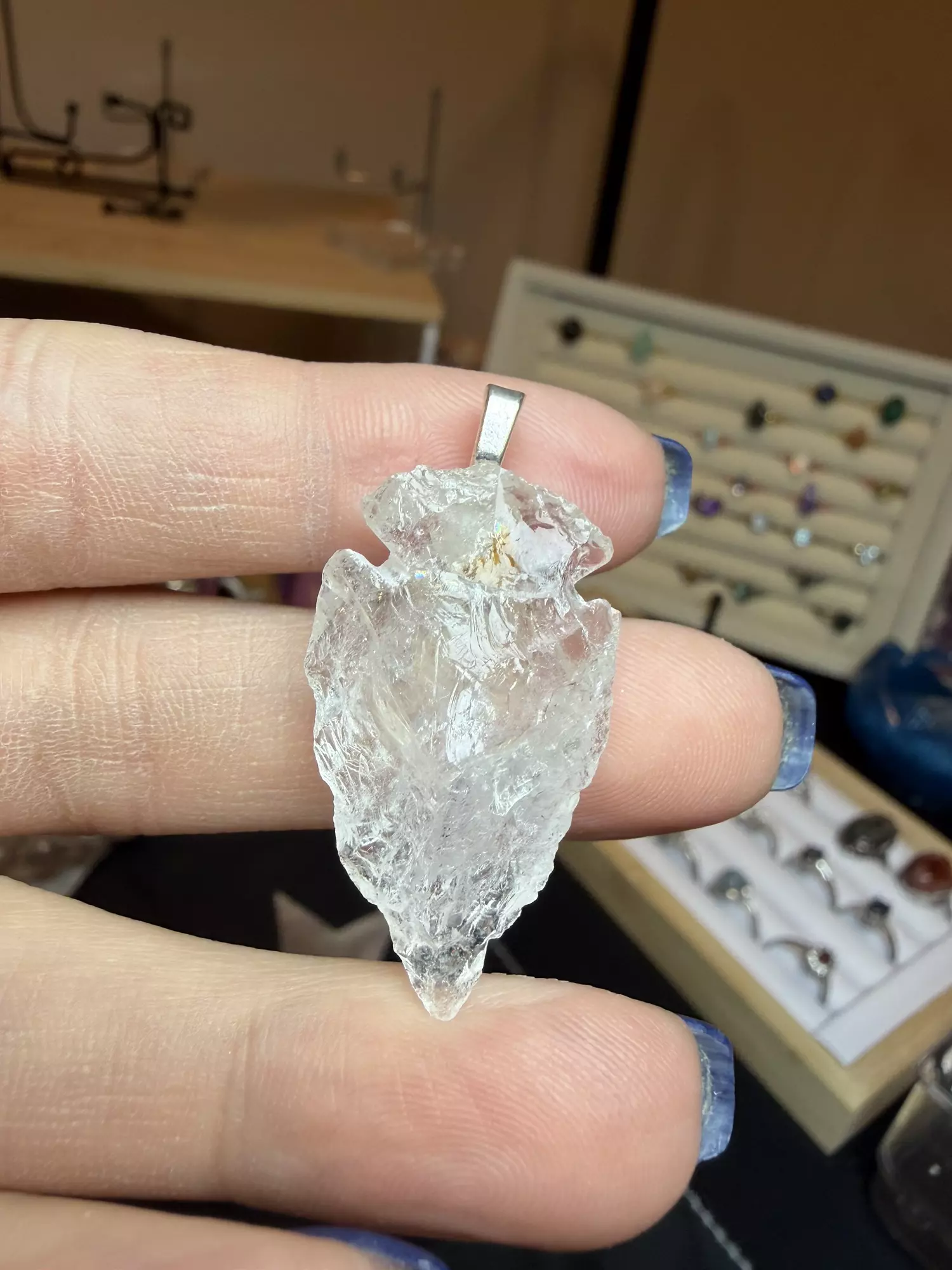 plant/clear quartz arrow head pendant-0