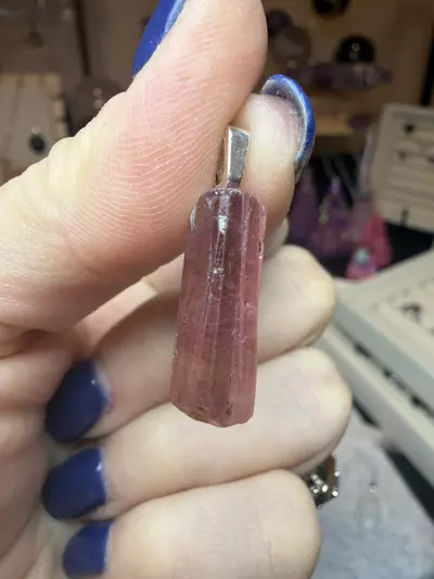 plant/pink tourmaline pendant-0-thumbnail