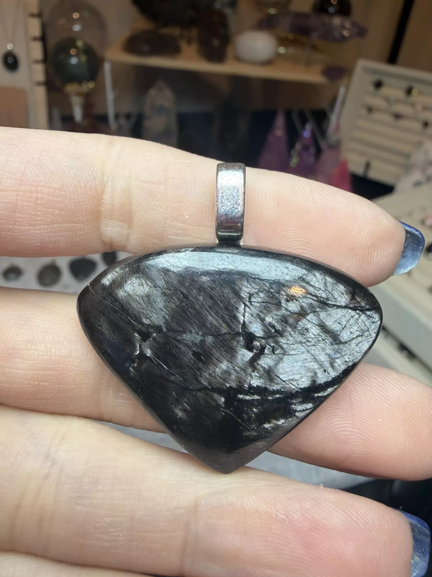 plant/hypersthene -0