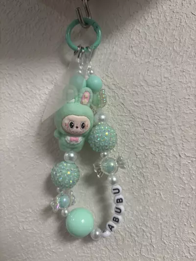 plant/Green phone chain-0-thumbnail