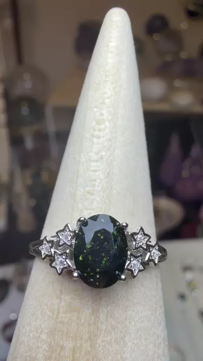 plant/adjustable green sandstone $12-2-thumbnail