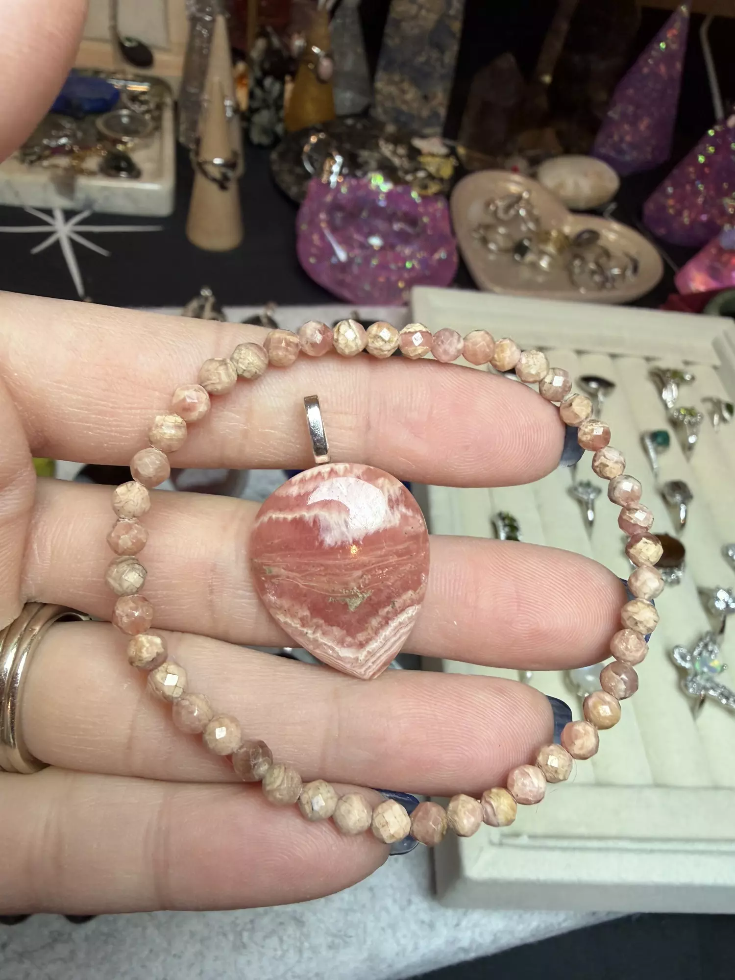 plant/Rhodochrosite set 4mm faceted $31-0