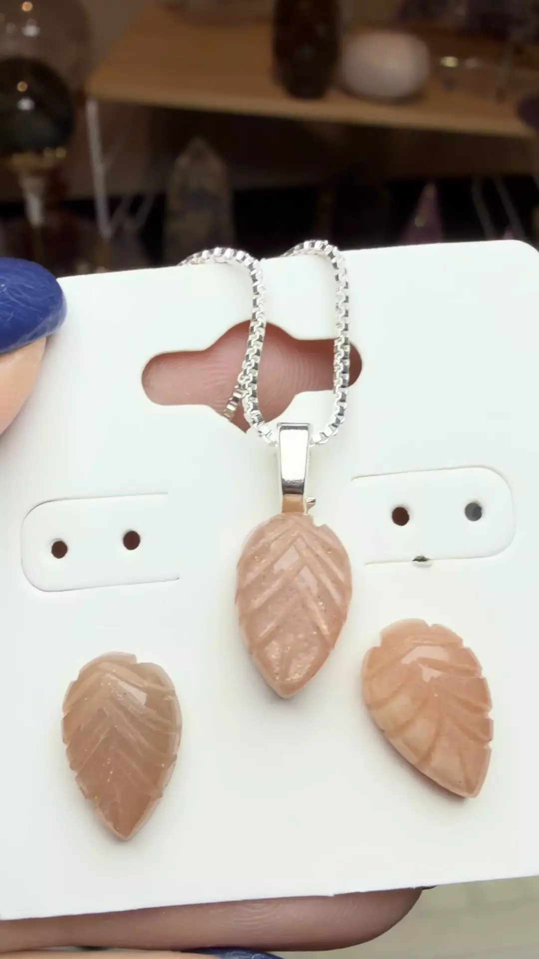 plant/sunstone leaf set $35-1