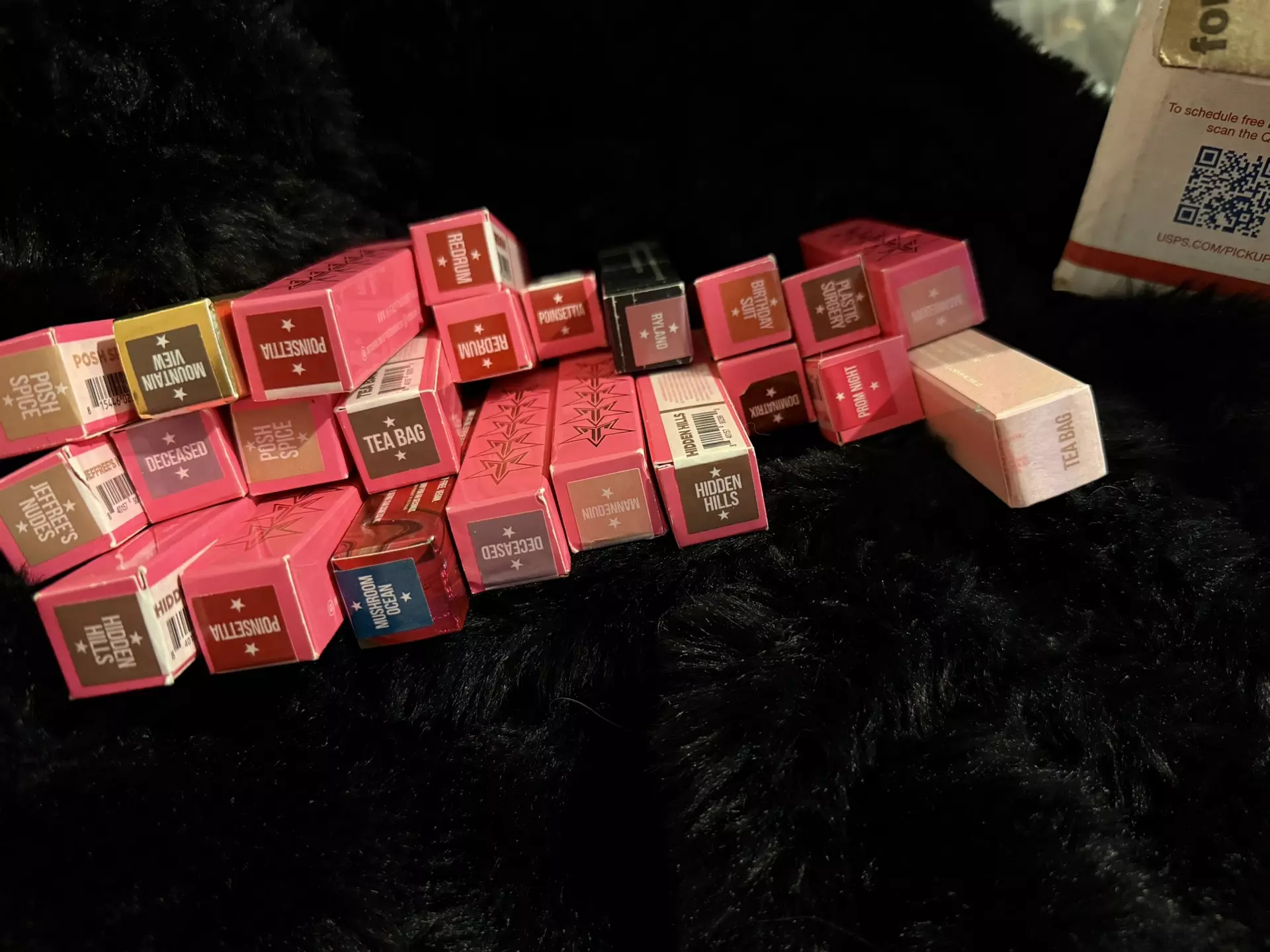 plant/Jeffree Star Velour Liquid Lipstick Bundle of 5 chosen at Random-0