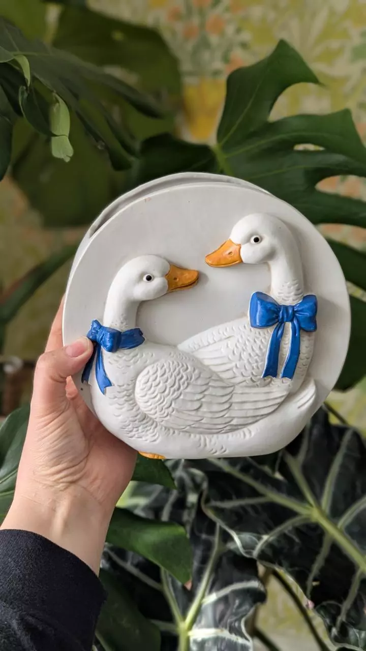 plant/goose vase with blue bows - matte-3