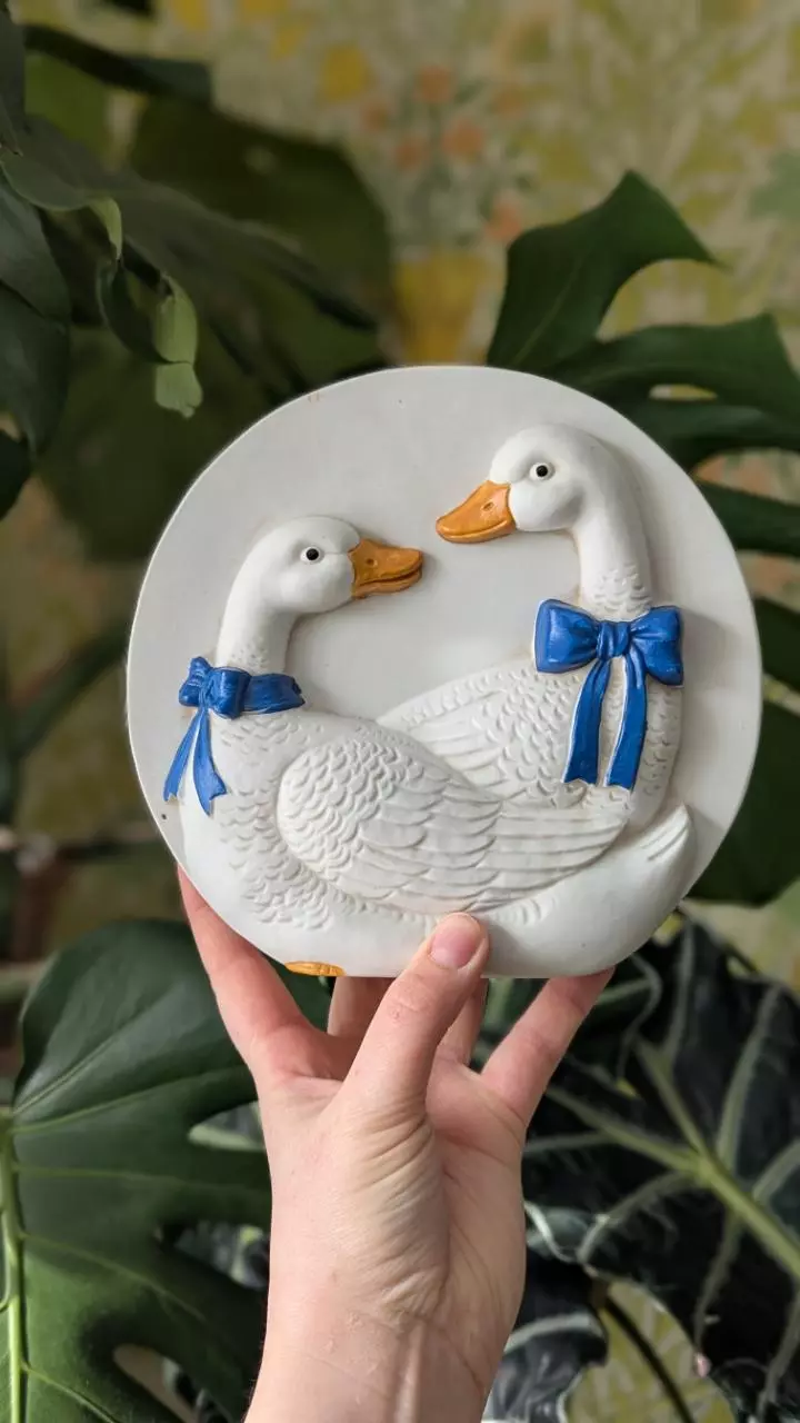 plant/goose vase with blue bows - matte-0