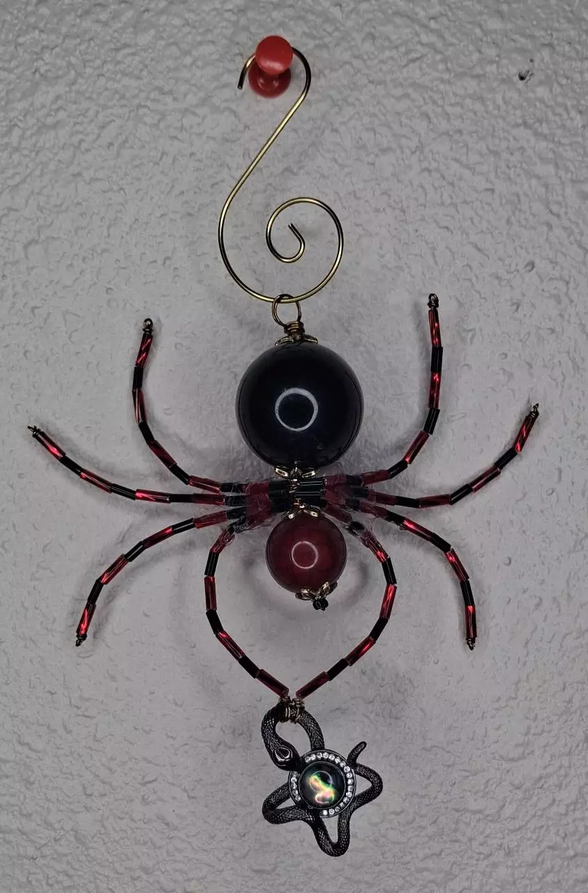 plant/Spider ornament w/ snake-0