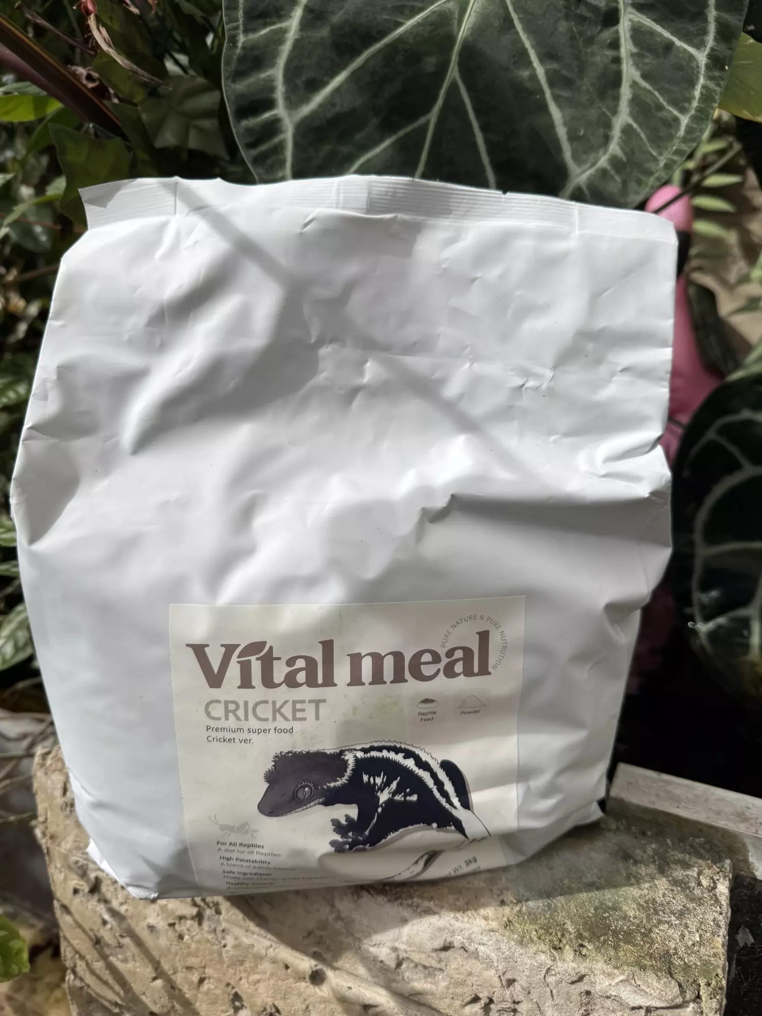 plant/Vital cricket 6.7 lbs-0