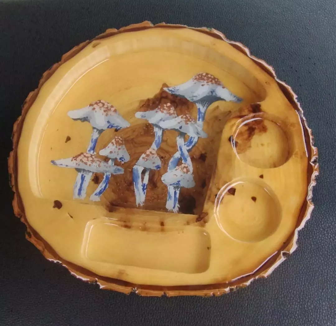 Wooden rolling tray thumbnail