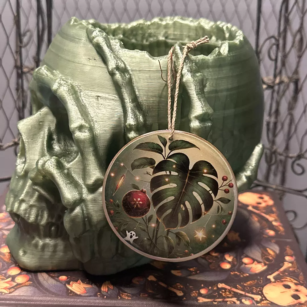 Handmade Ornament 5 thumbnail