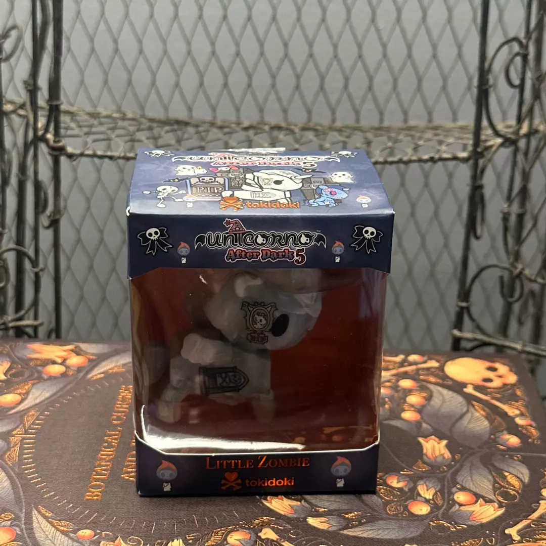 TokiDoki - Unicorno After Dark thumbnail