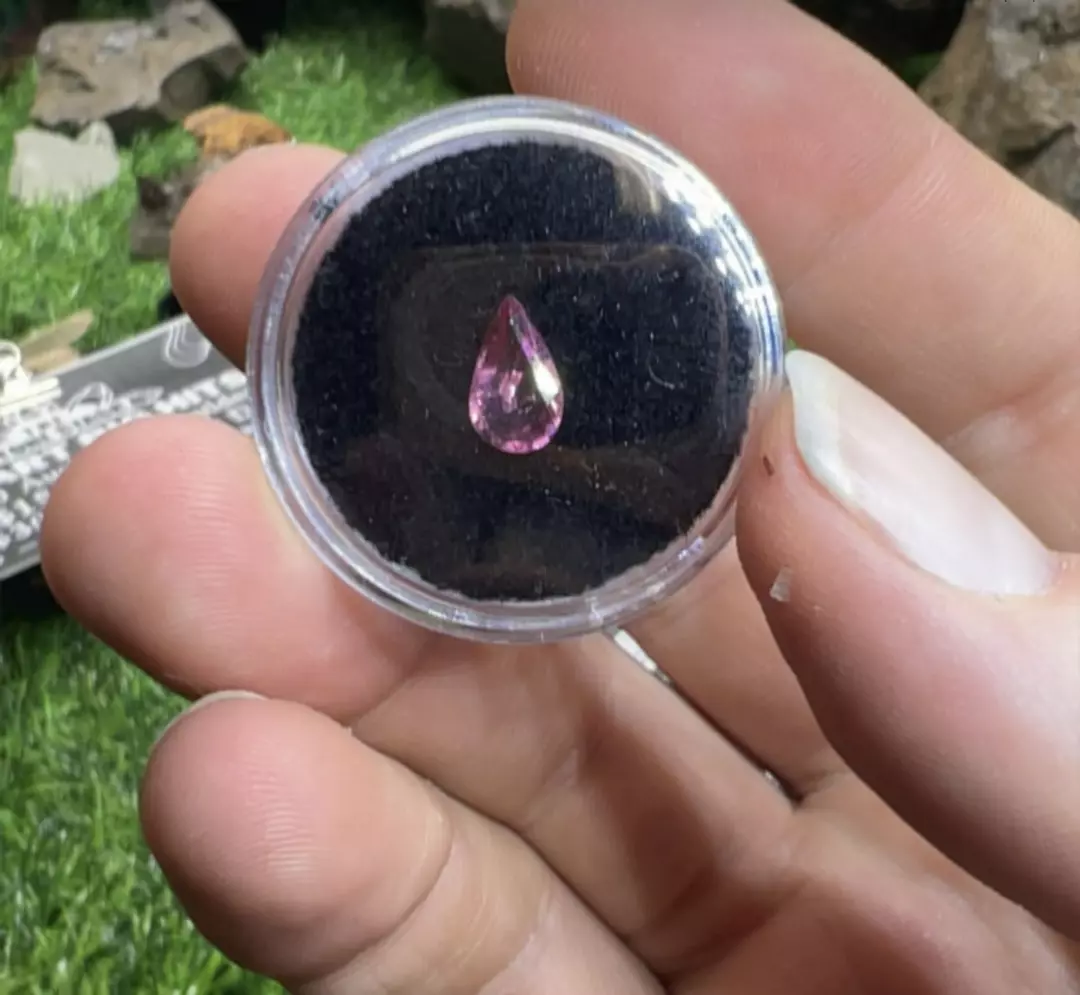 #23 Pink Tourmaline Teardrop Facet thumbnail