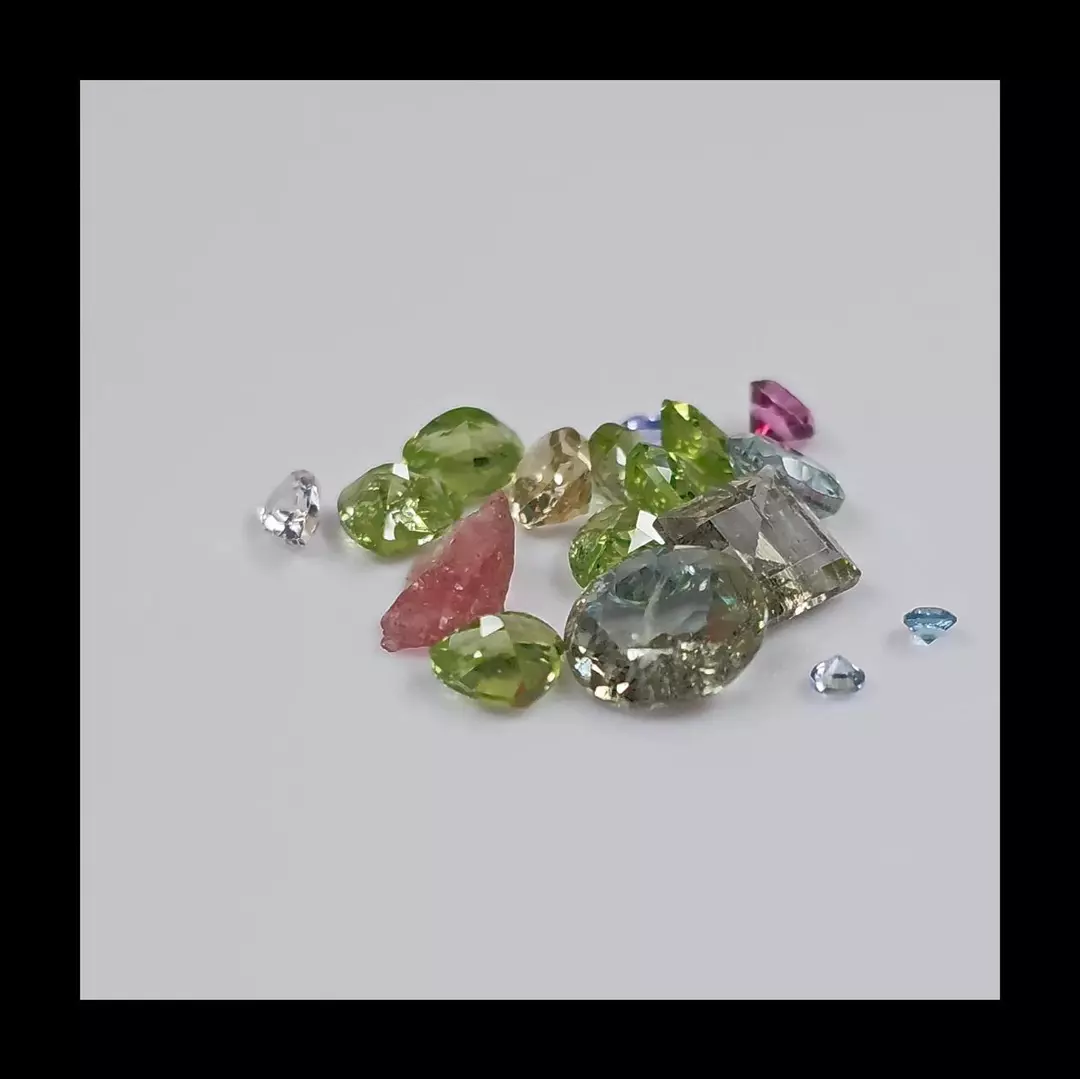 #42 Mixed Unknown Gemstone Lot app. 8.52 ctw. thumbnail