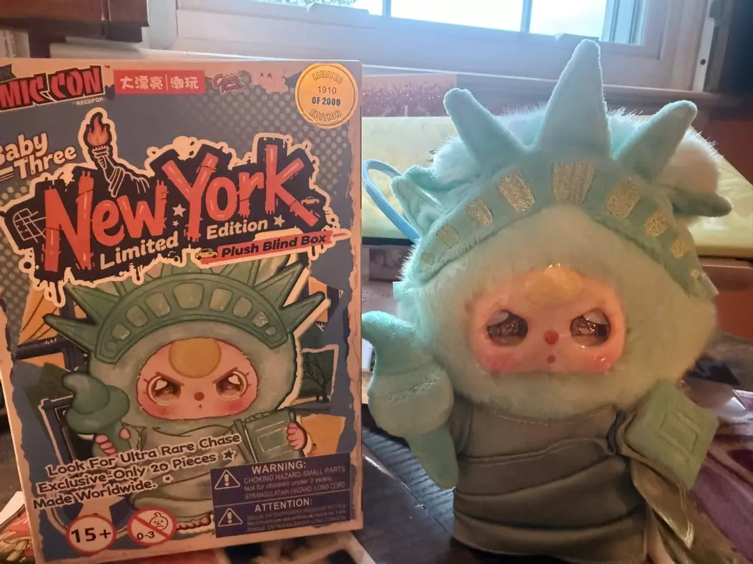 EXCLUSIVE BB3 - NYC comic con 1910 of 2000 thumbnail