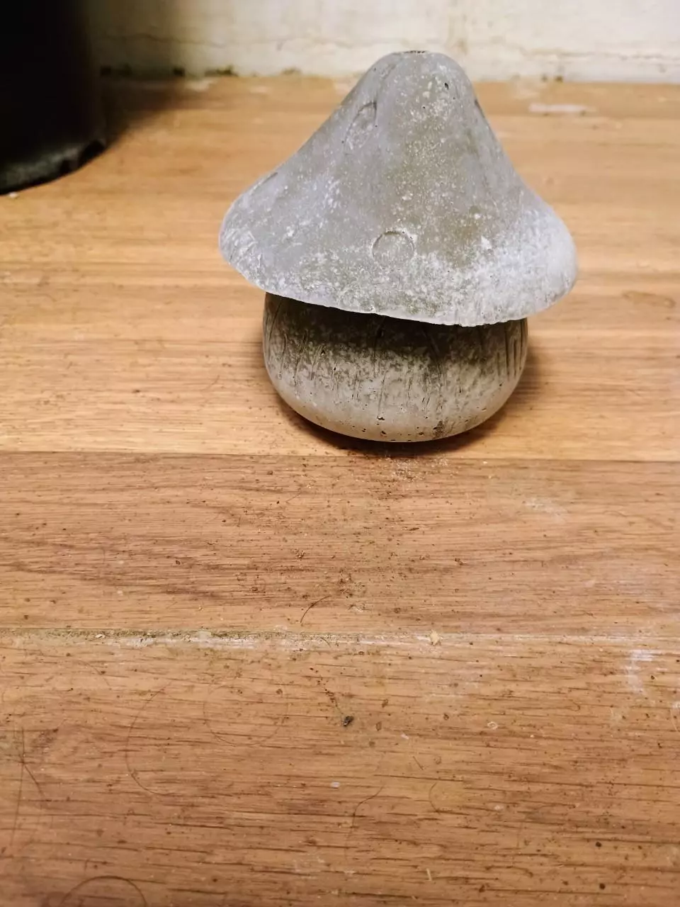 Toadstool jar thumbnail