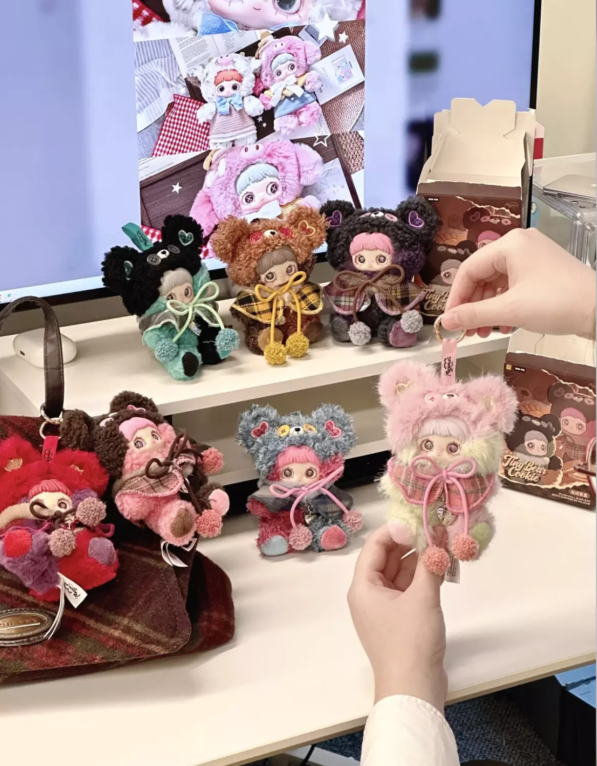 新品未開封　MayMei Tiny Bear Cookie シュリンク付き 1Box Maymei Tiny Bear Cookie ($29.99) from @POPStash