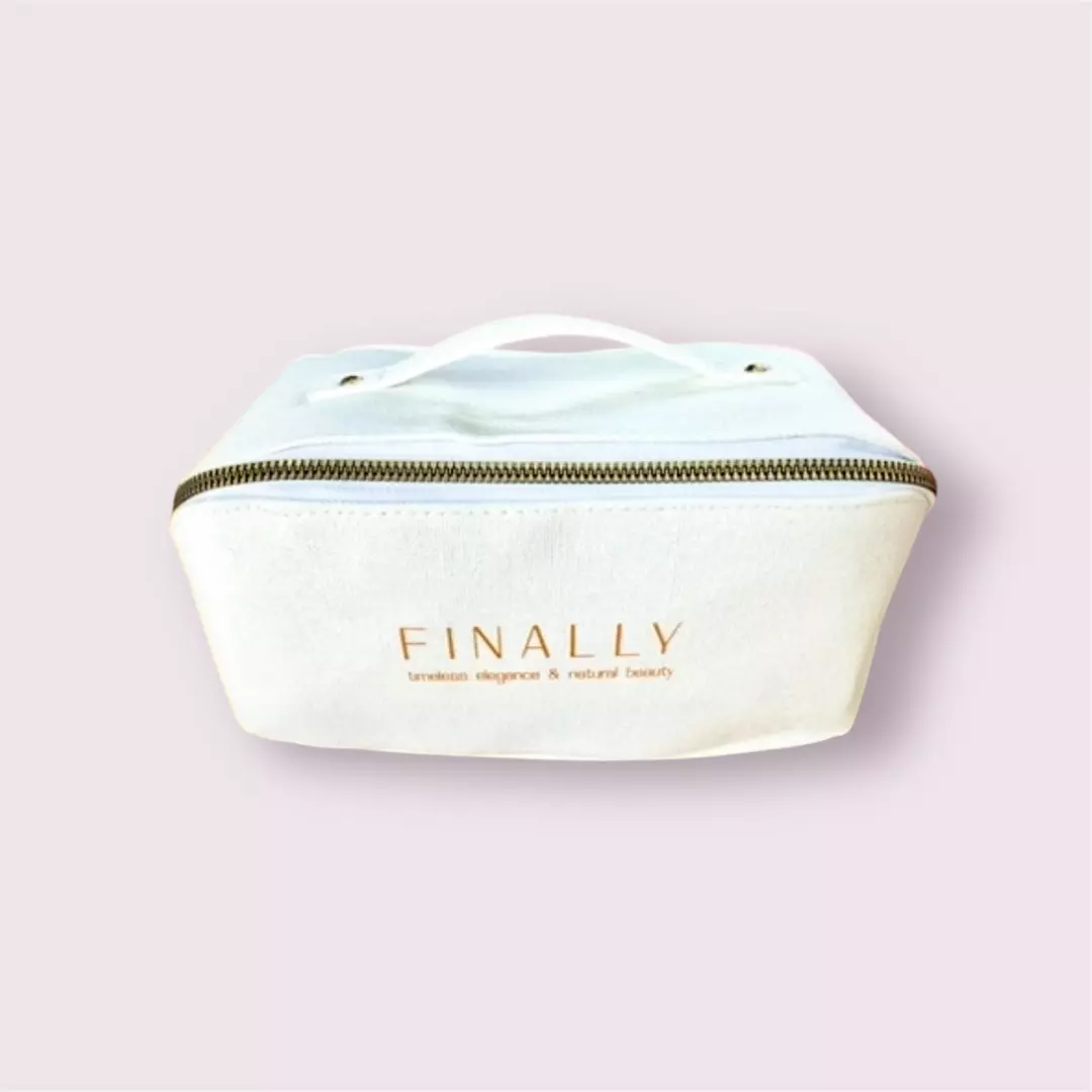 Large Makeup Bag. Cotton Canvas with water proof lining. $40 MSRP thumbnail