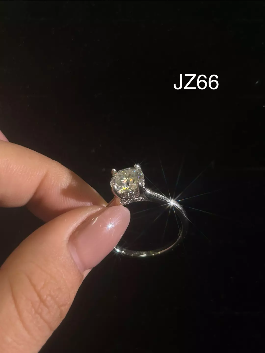 JZ66 2CT Sterling Silver S925 Moissanite Diamond size 8 thumbnail