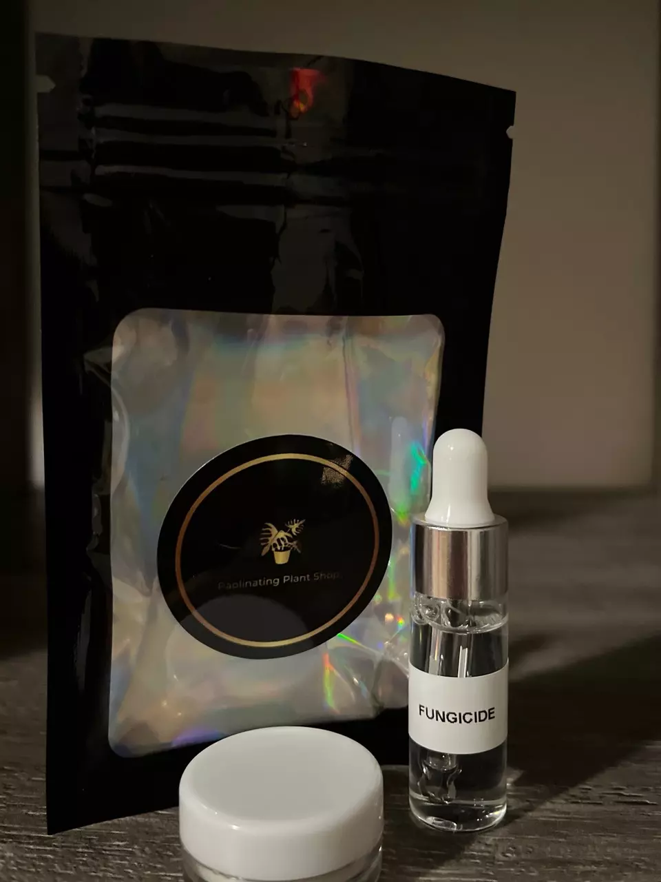 Fungicide and rooting powder thumbnail