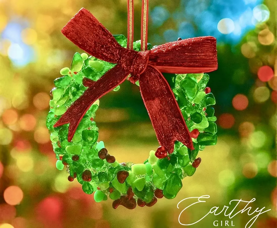 Handcrafted Green Glass Wreath Red Bow Christmas Ornament Holiday Decor thumbnail