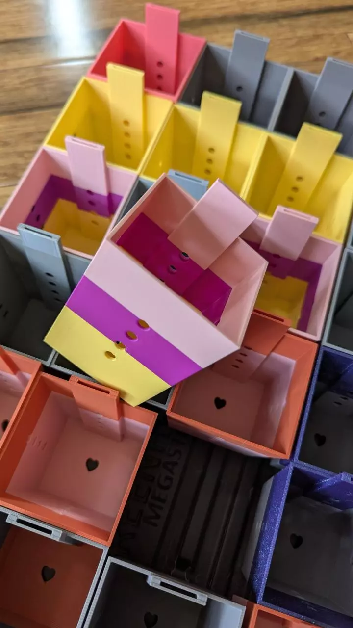 The GM1020 Nursery tray planter set of 5 thumbnail