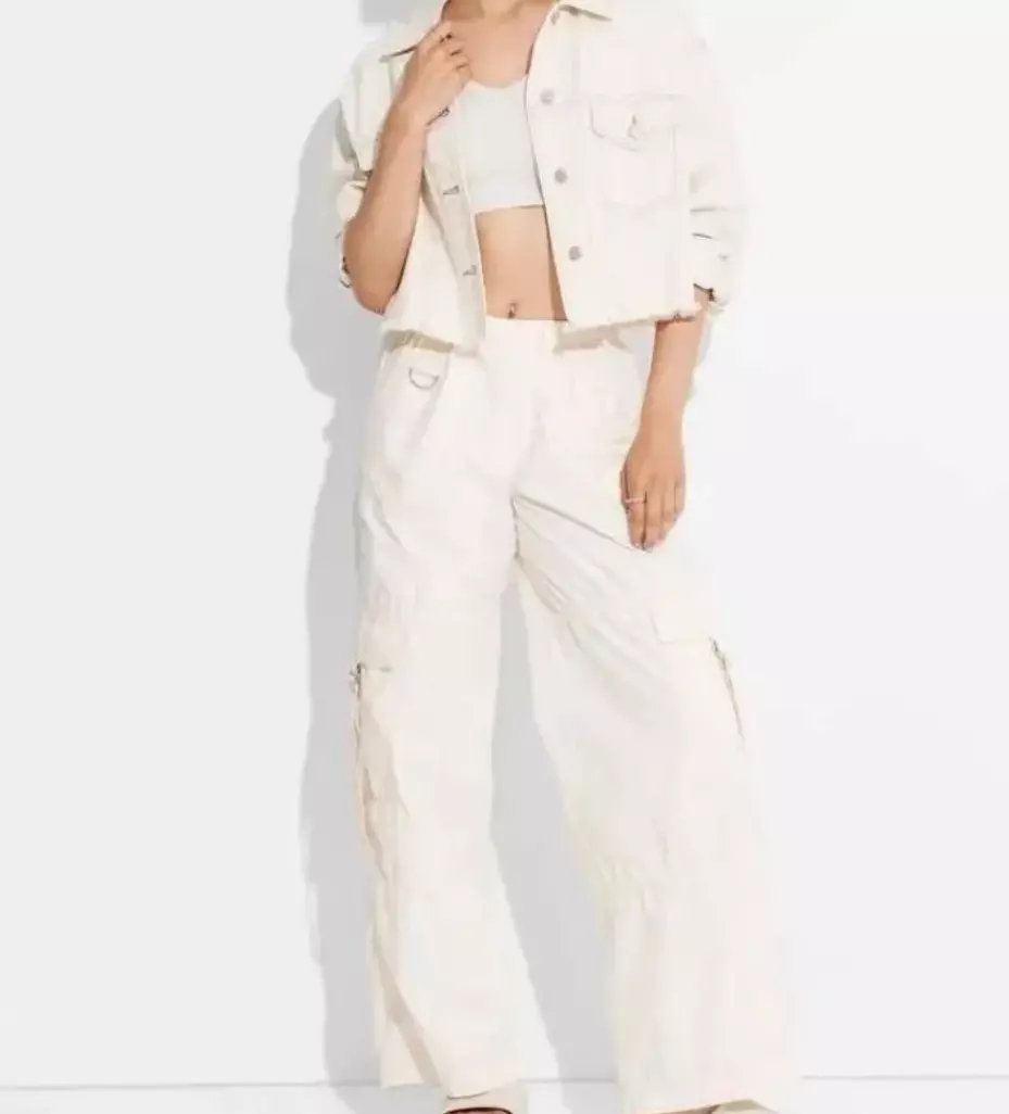 New $32 Women's Mid-Rise Wide Leg Cargo Pants:Off-White Size Small thumbnail