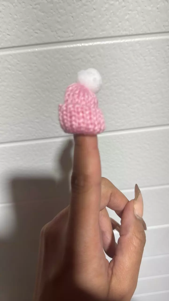 Plant decor - knit hat baby pink thumbnail