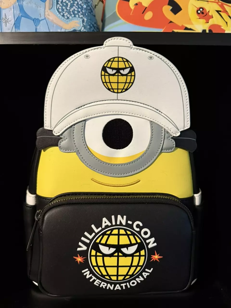 Villain con universal studios minion loungefly thumbnail