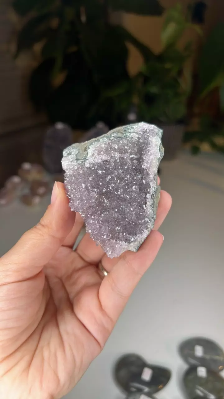 CX44 - amethyst raw thumbnail