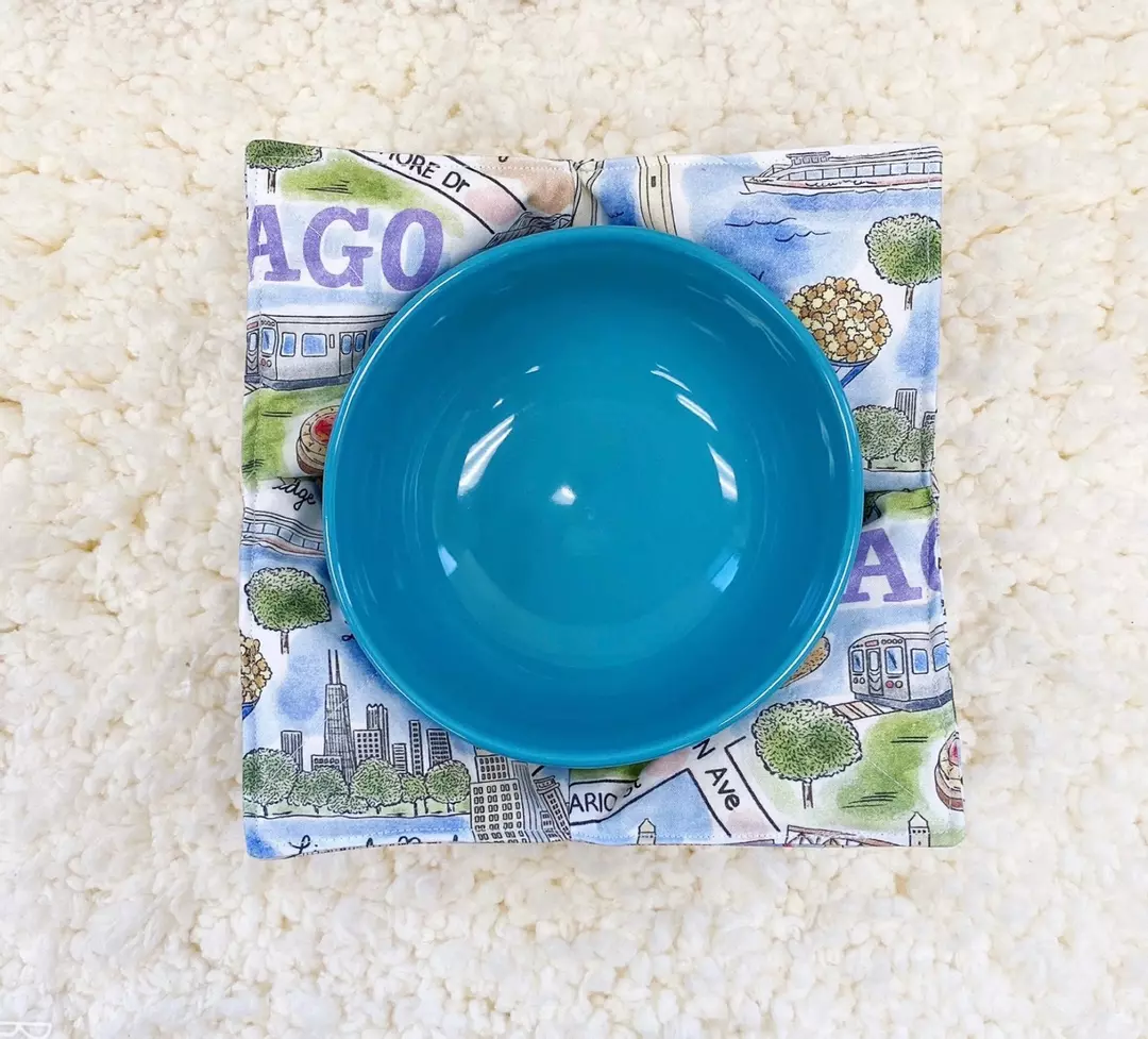Chicago microwaveable bowl cozy thumbnail