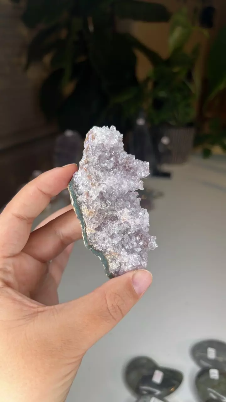 CX47 - amethyst raw thumbnail