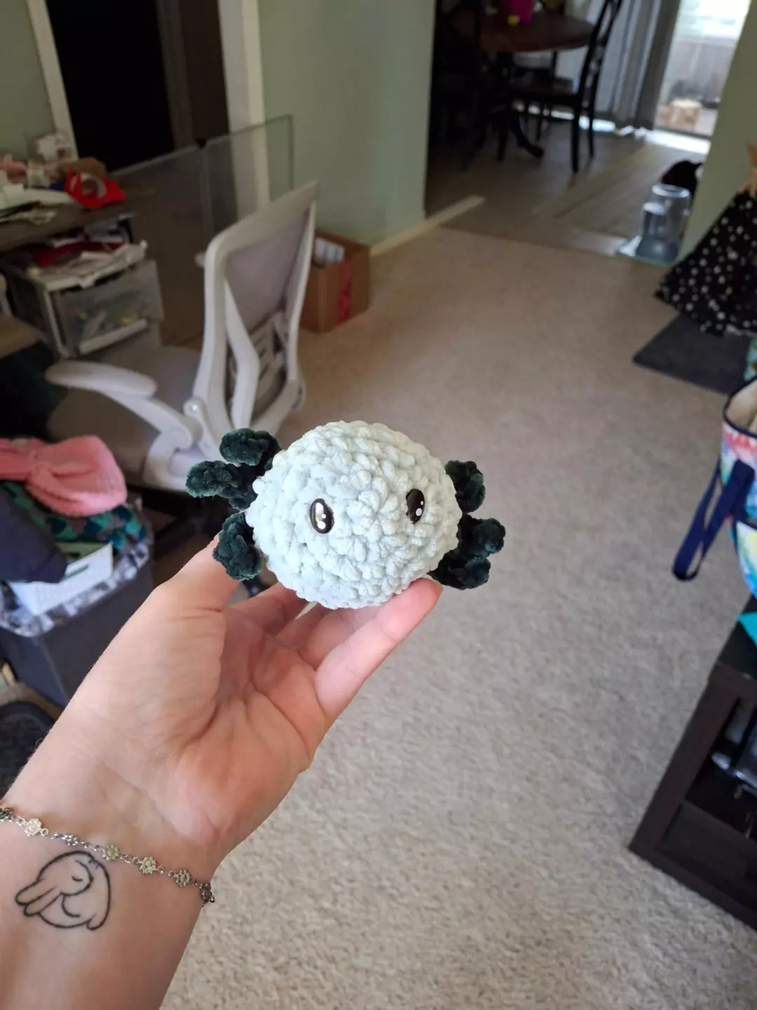 Axolotl- green thumbnail