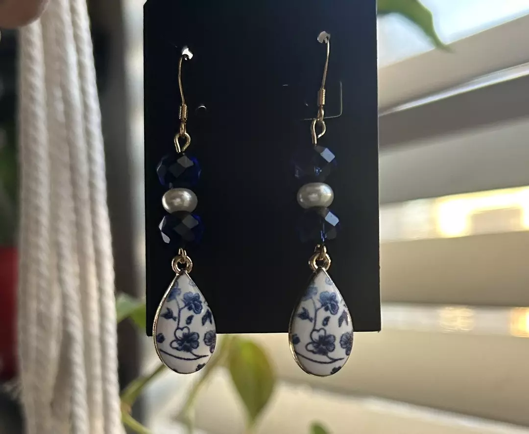 Gold China Pattern Earrings thumbnail