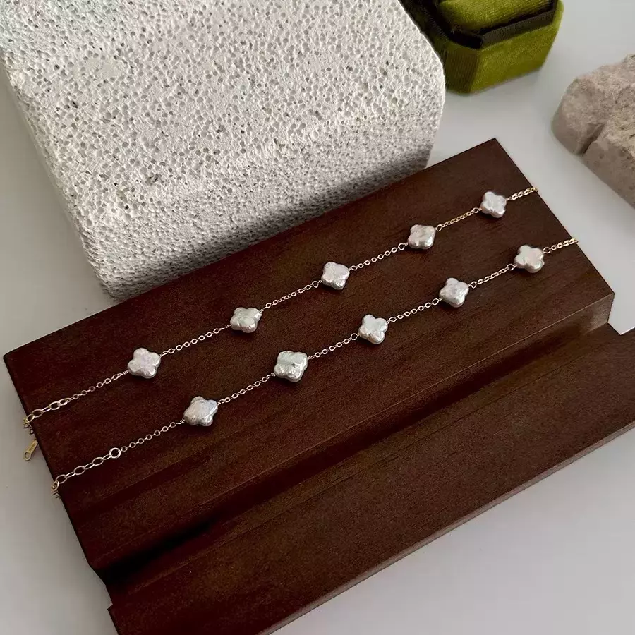 Clover pearl bracelet no pearl including thumbnail