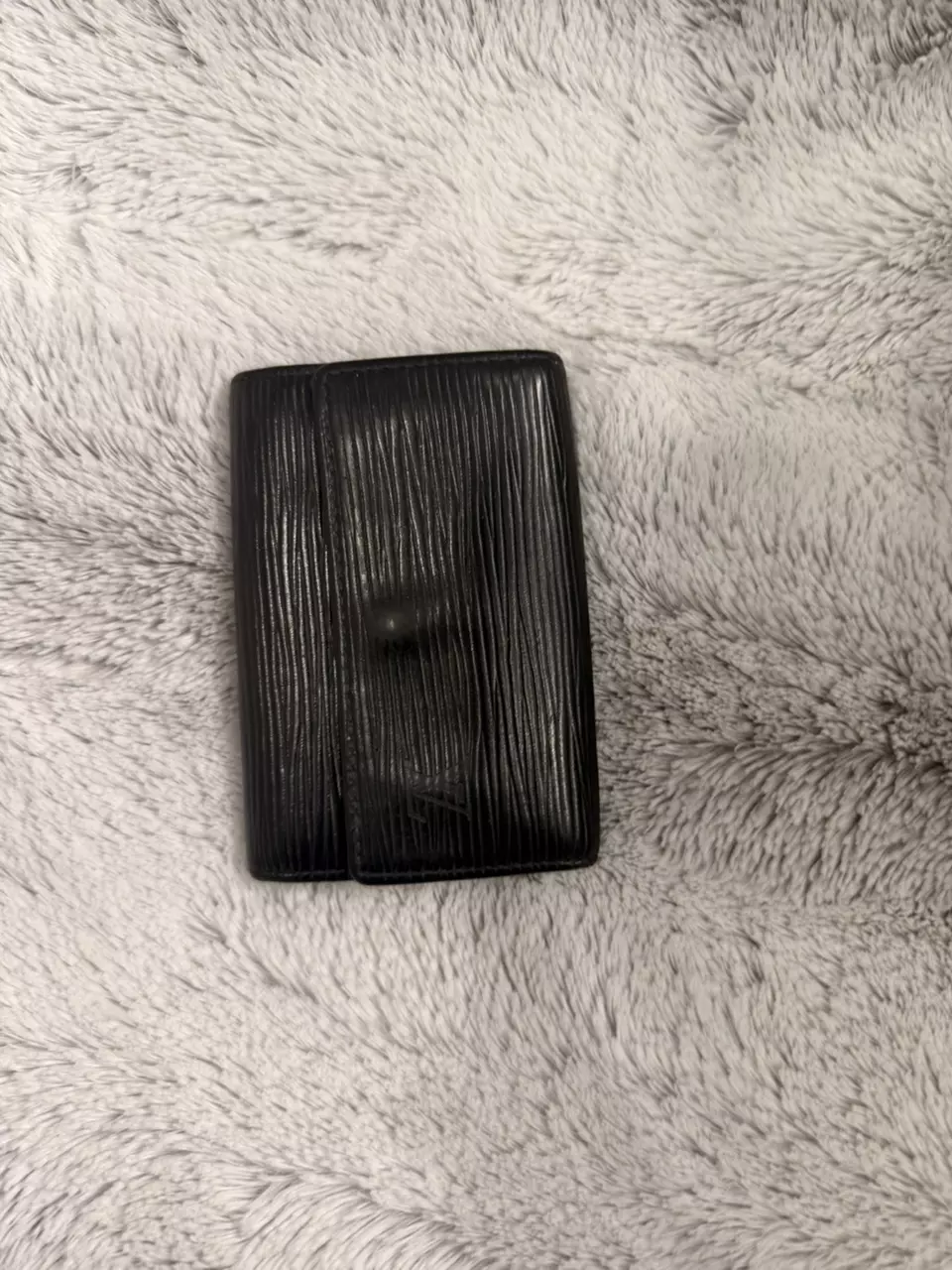 Louis Vuitton epi key holder. Z-3 thumbnail