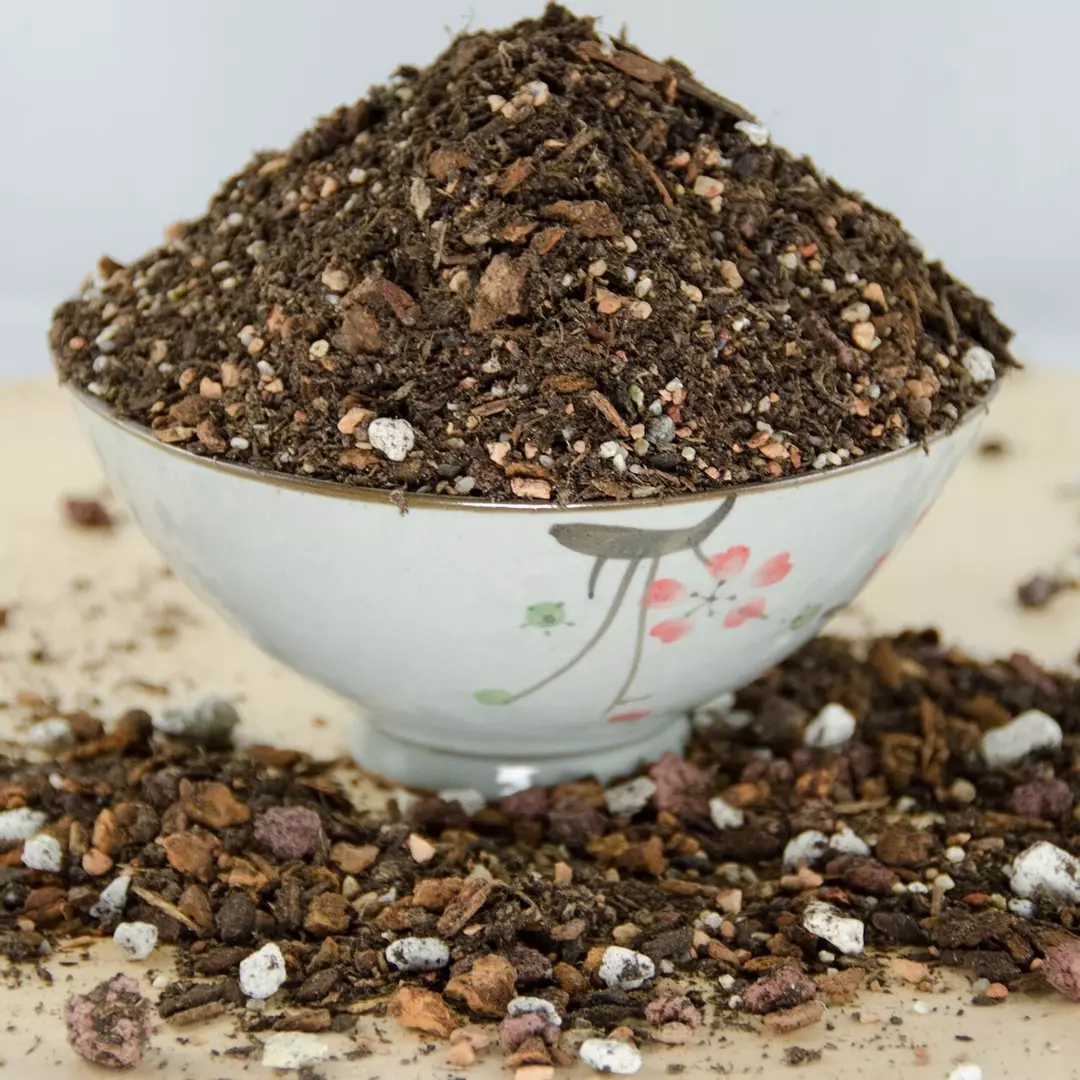 1QT - Cali-Bon Super Blend All Purpose Organic Bonsai Soil with Coarse Sand, Mycorrhizae, Red Lava & Turface - Medium Grain thumbnail