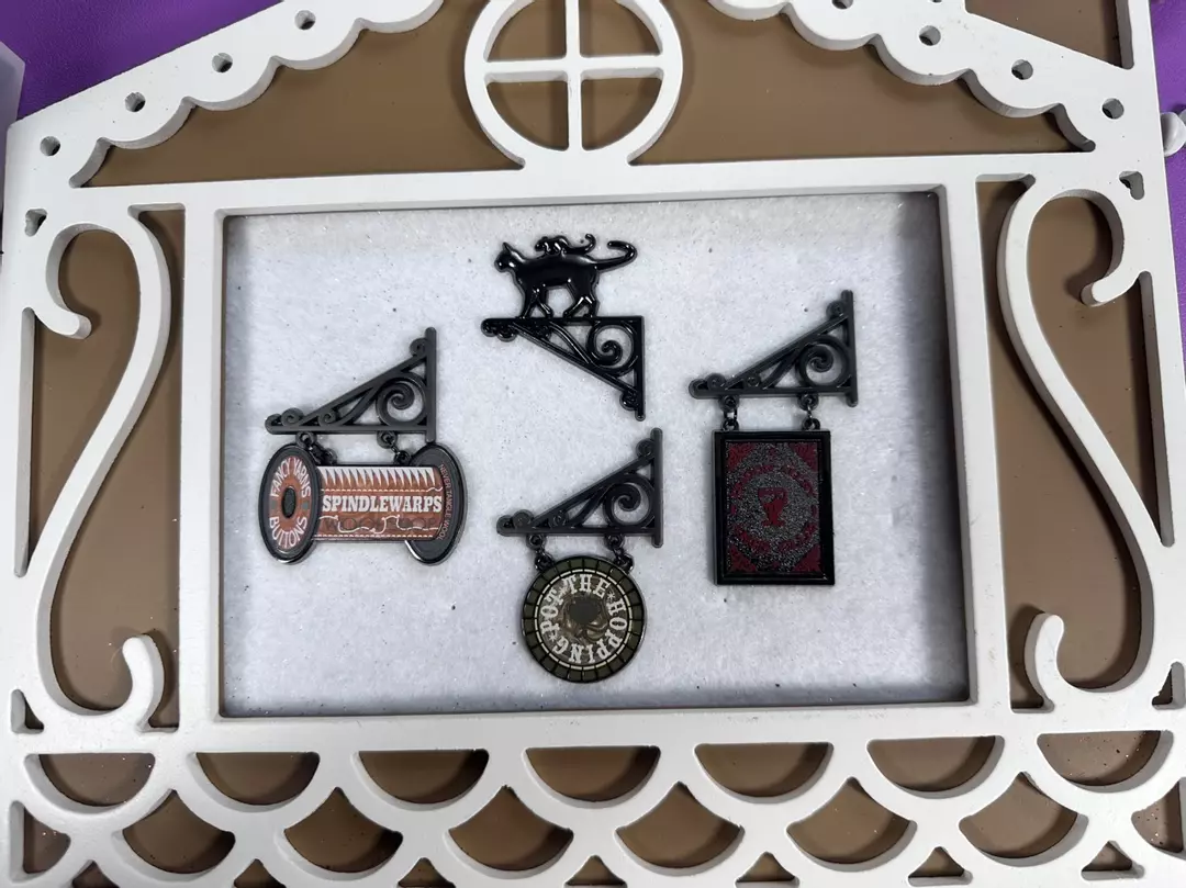 Bundle:  Diagon shopping (4 pins) thumbnail