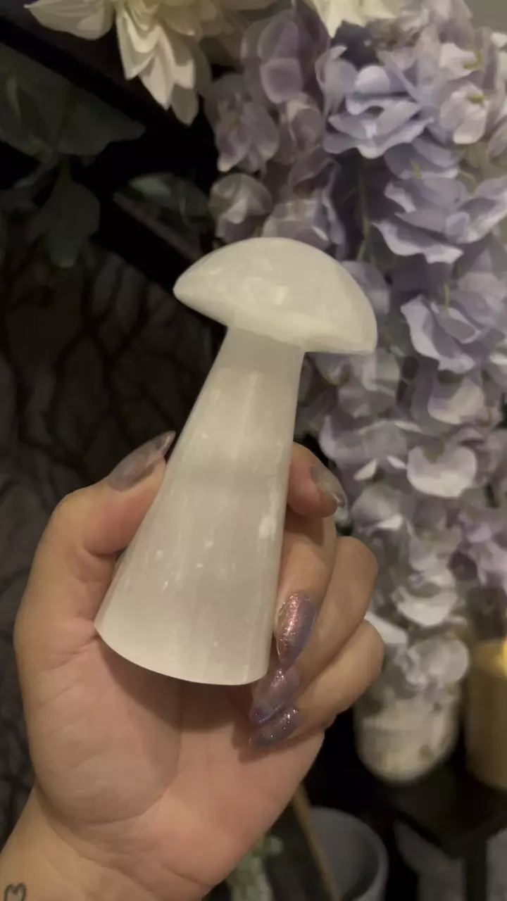 Selenite Mushroom 4in thumbnail
