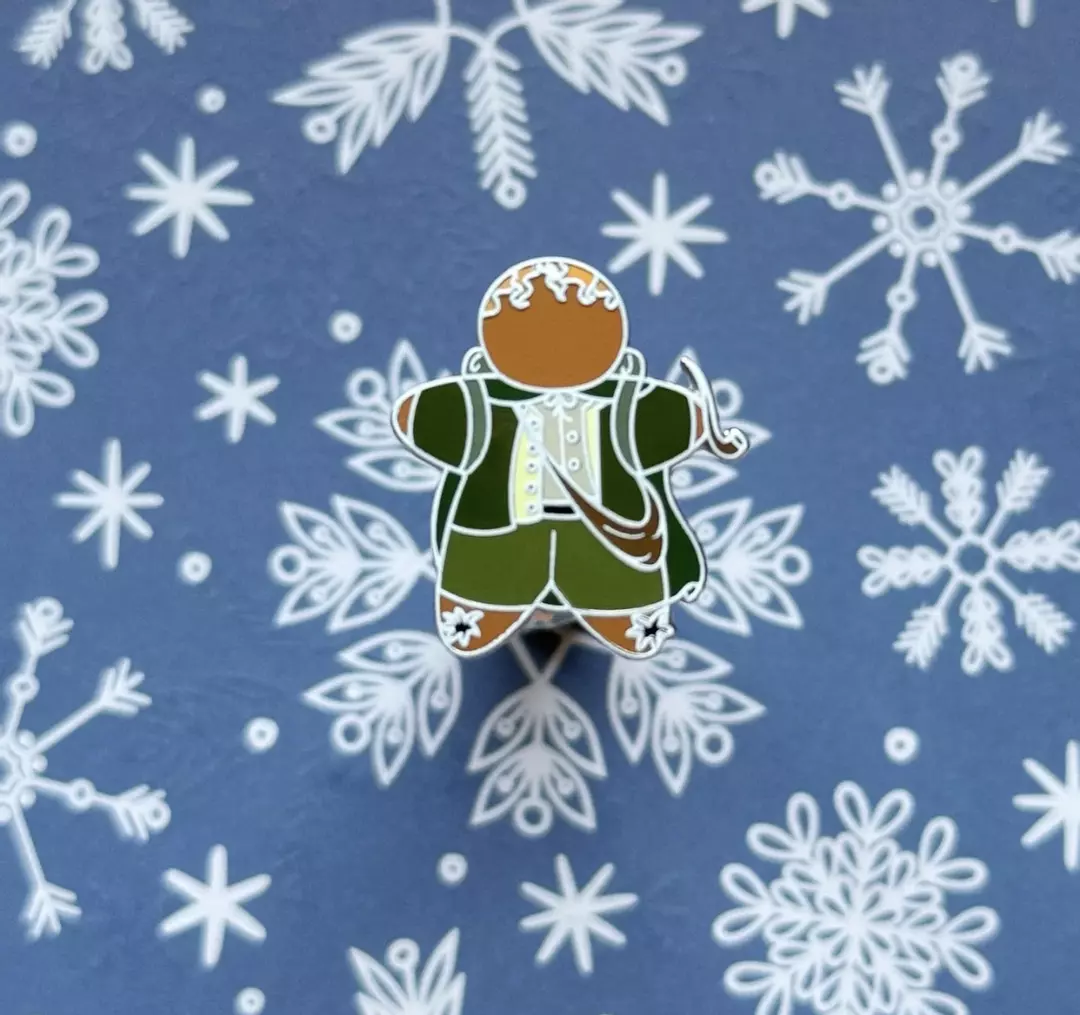 Gingerbread Door- Potato Bestie Pin thumbnail