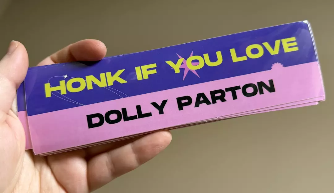 Sticker - Honk If You Love Dolly thumbnail