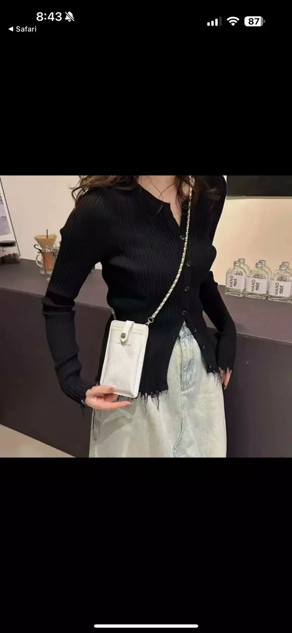 NEW CHANEL COCO CRUSH PHONE HOLDER WHITE thumbnail