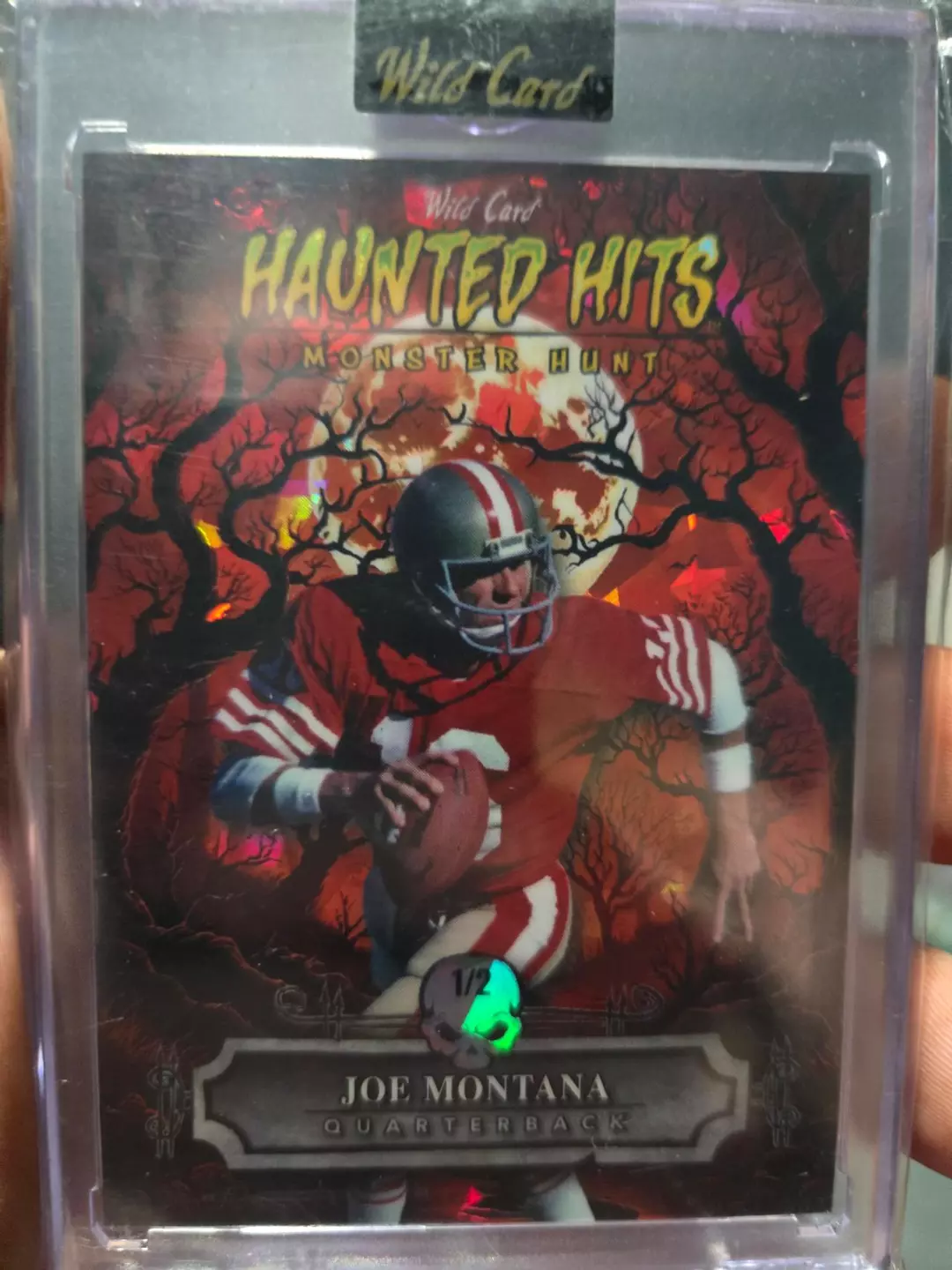 2025 Wild Card Haunted Hits Monster Hunt San Francisco 49ers Joe Montana 1/2 thumbnail