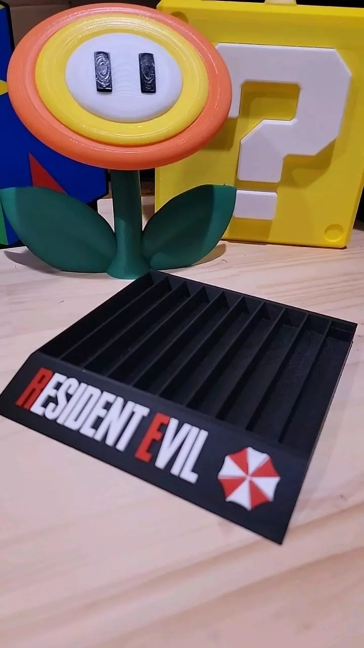 3D: Resident Evil Game Stand Organizer thumbnail