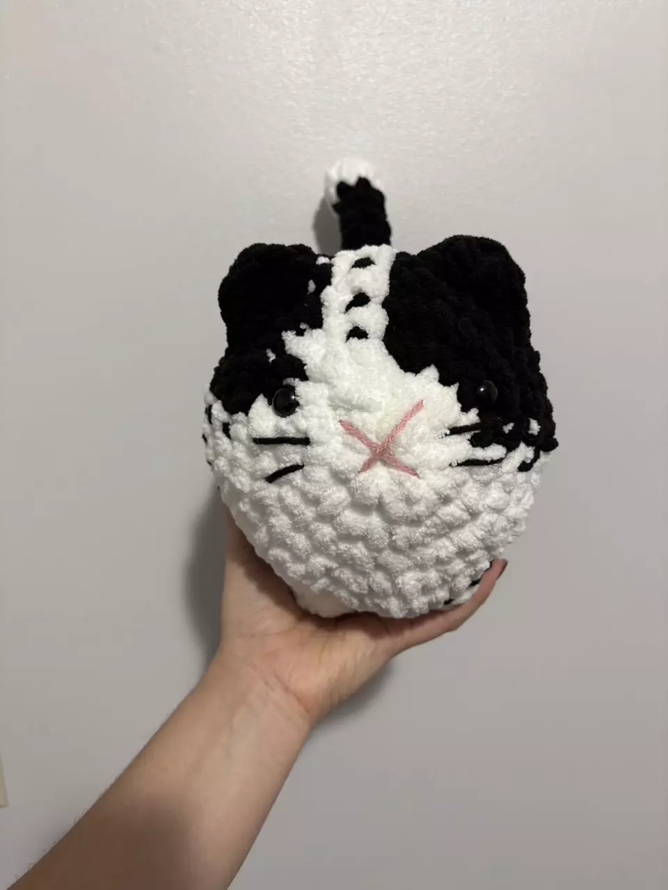 Tuxedo loaf cat thumbnail