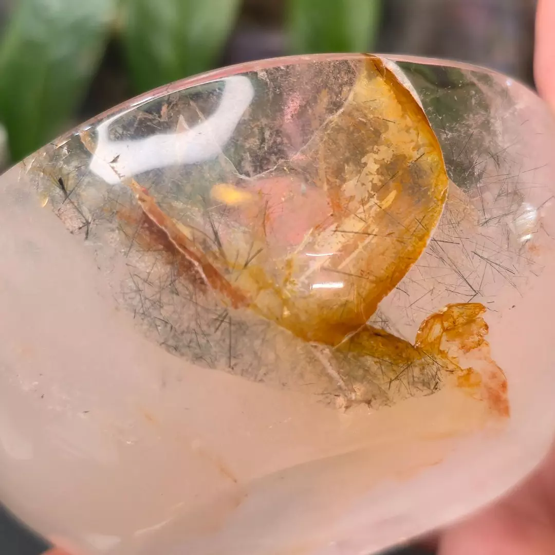 Fire Quartz Bowl with Forest Green Rutile (Exact) thumbnail