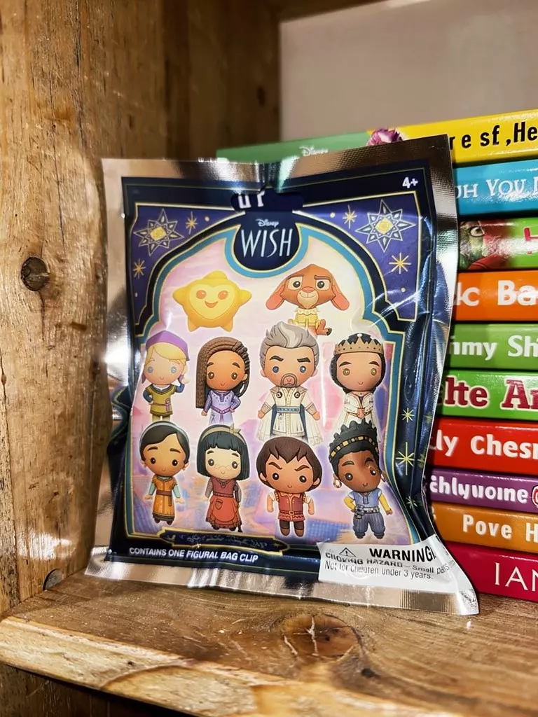 (Bundle of 4)Disney WISH Plastic Figural Bag Clips thumbnail