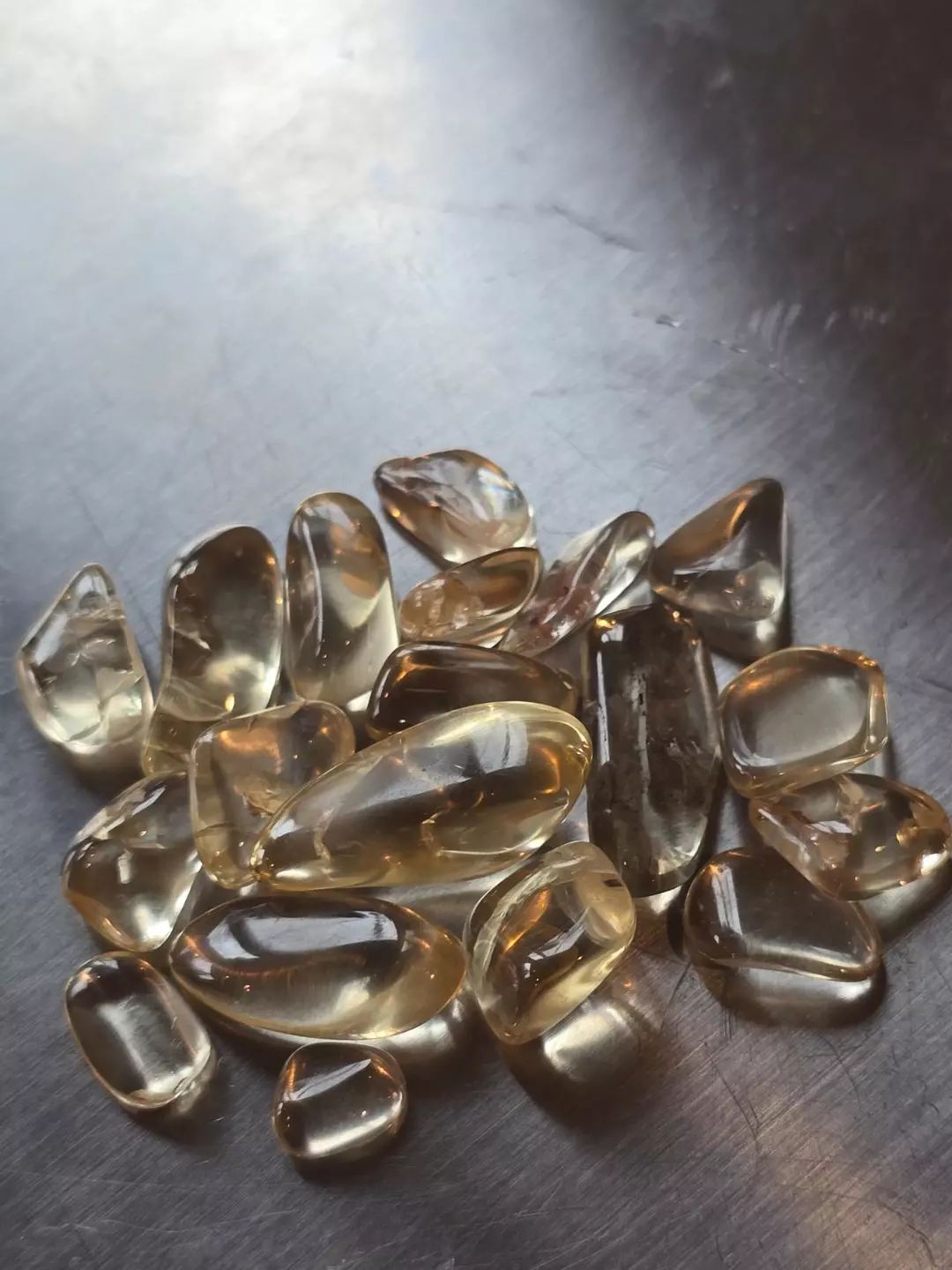 Golden Labradorite Tumbles 10g thumbnail