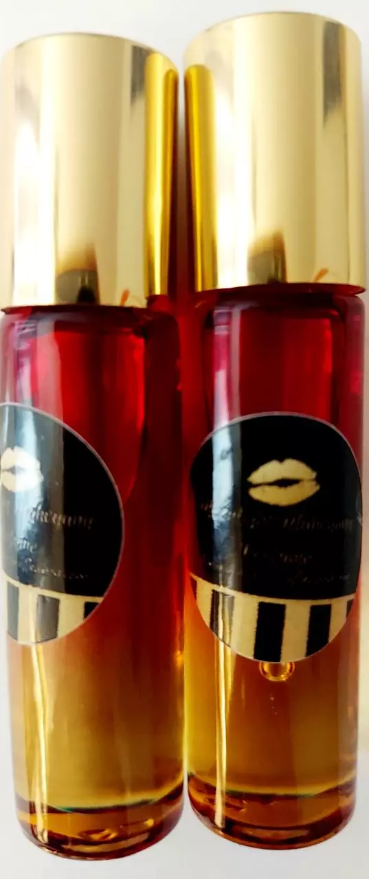 Moonlight Mahogany Perfume thumbnail